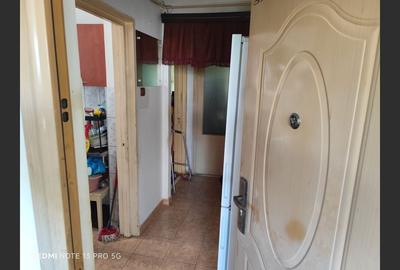 Apartament Ploiești: 45mp, 2 camere - 6