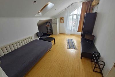 Garsonieră decomandată în Exterior Vest - 4