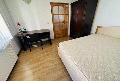 Inchiriez in Sebes-centru-apart. 2 camere decomandate+bucatarie mare 5 6m - 6
