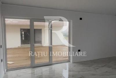 Casă cu 4 camere cu Teren 928 Mp în Sânmartin - 16