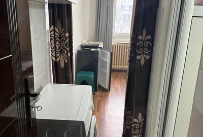 Garsonieră semidecomandată în Micro 14 - 2