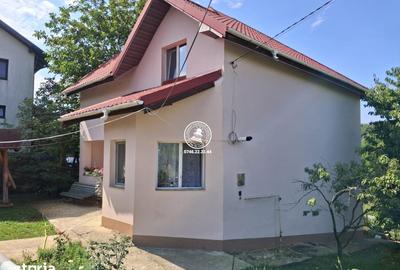 Casă cu 4 camere cu Teren 700 Mp în Rediu