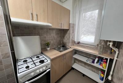 Apartament o camera,zona Zarandului - 1