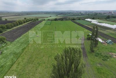 Teren de 2648 mp, în Central - 14