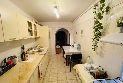 Apartament cu 3 camere decomandat în Central - 11