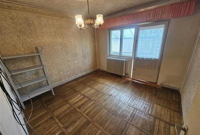 Apartament cu 2 camere decomandat în Micro IV - 3