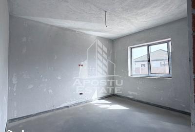 Casă cu 4 camere cu Teren 300 Mp în Central - 2