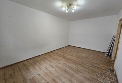 Garsoniera Piata Sudului, Anton Bacalbasa, metrou, parter, bloc 1985, confort I Garsoniera Piata Sudului, Anton Bacalbasa, metrou, parter, bloc 1985, confort I - 4