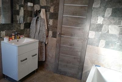 Apartament cu 2 camere semidecomandat, mobilat în Florești - 4