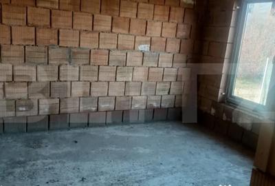 Casă cu 4 camere cu Teren 600 Mp în Dumbrăvioara - 7