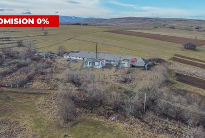 Comision 0%! teren intravilan 7,400 mp cu constructie 826 mp, sat Paniceni Cluj