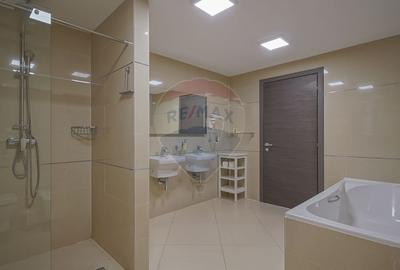 EXCLUSIVITATE IN POIANA BRASOV - PENTHOUSE IMPRESIONANT DE 268 MP - 44