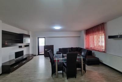 Apartament cu 3 camere decomandat, mobilat în Central