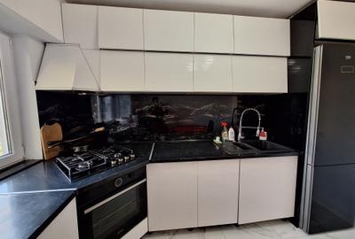 Tomis Nord, Sc 7, 2 camere decomandate, mobilat, utilat, gaze, termen lung, 450E - 12
