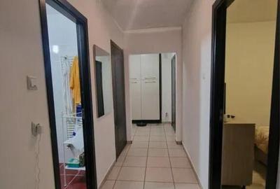 Apartament 2 camere decomandat - zona Centrul Civic - 4