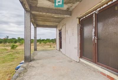 Casă individuală cu 5 camere cu Canalizare în Exterior Vest - 3