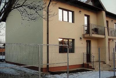 Casă cu 7 camere cu Teren 250 Mp în Voila - 1