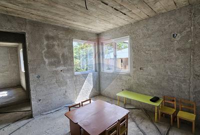 Casă individuală cu 6 camere cu Canalizare în Lisaura - 20