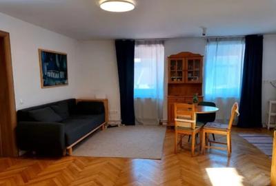 Apartament 3 camere suprafata  total de 89,44mp de vanzare, -Central