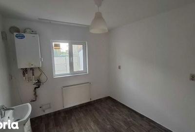 Casă cu 4 camere cu Teren 160 Mp în Berceni - 5