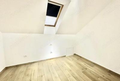 Casă cu 5 camere cu Teren 332 Mp în Moșnița Veche