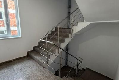 Apartament cu 3 camere decomandat în Drumul Taberei - 10