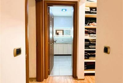 Apartament cu 3 camere decomandat, mobilat în Tractorul - 5