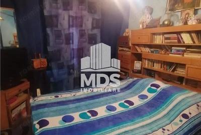 Apartament cu 3 camere decomandat în Complex Studențesc