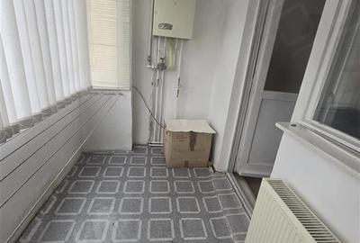 Apartament cu 3 camere decomandat în Central - 2