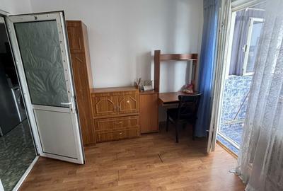 Apartament cu 3 camere decomandat în Mircea cel Bătrân - 3