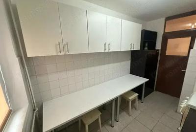 Garsonieră decomandată în Girocului - 2