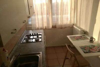 Apartament cu 2 camere decomandat, mobilat în Cantemir