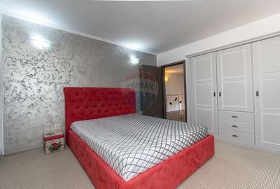 Casă cu 5 camere cu Piscina în Colonia Bod - 16