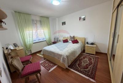 Casă cu 3 camere cu Teren 1871 Mp în Șindrilița - 2