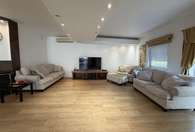 Vila cu piscina interioara, mobilata, langa British School - 4