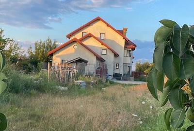 Casă cu Canalizare în Domnești - 1