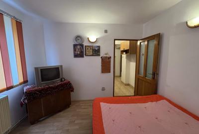 4 cam, etaj 2, 60 mp, bloc caramida, zona centrala Caracal - 13