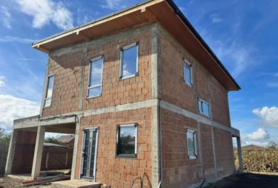 Casă cu 4 camere cu Teren 420 Mp în Săsar - 14