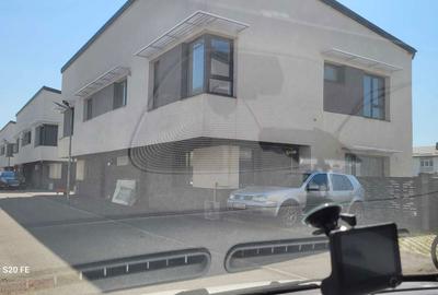 Casă cu 4 camere în Central - 3