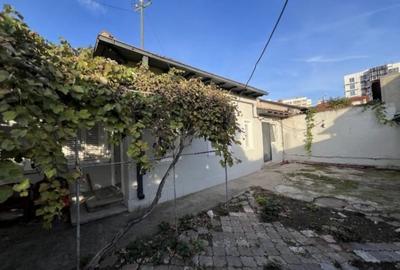 Casă individuală cu 3 camere cu Canalizare în Abator - 10