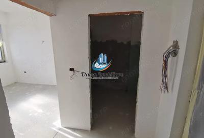 Apartament cu 3 camere semidecomandat în Central - 11