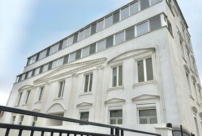 Apartament cu 4 camere decomandat în Sisești - 12