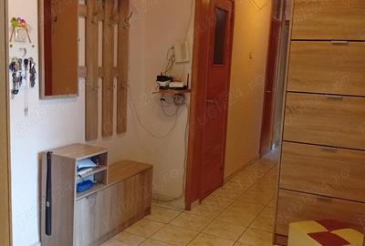 Apartament cu 3 camere decomandat în Lacul Tei - 8