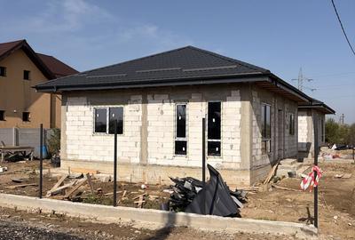 Casă cu 3 camere cu Teren 300 Mp în Central - 4