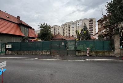 Casă cu 3 camere cu Teren 490 Mp în Central - 3