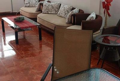 Casă cu 6 camere cu Teren 300 Mp în Azuga - 8