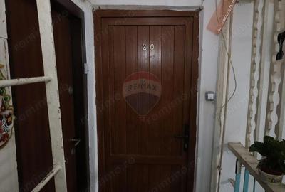 Apartament cu 2 camere semidecomandat în Florilor - 1