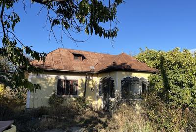 Casă cu 4 camere în Valea Călugărească - 1