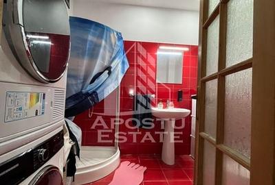 Casa individuala, 6 camere, 3 bai, garaj,acces auto, teren de 411 - 14