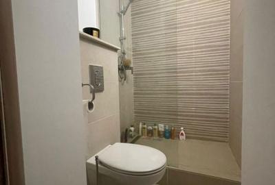 Apartament cu 3 camere decomandat în Tunari